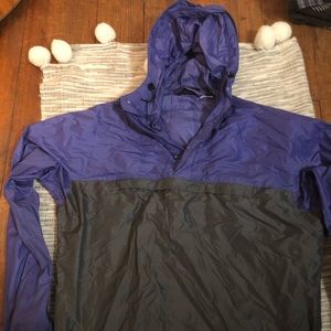 Patagonia pullover wind breaker